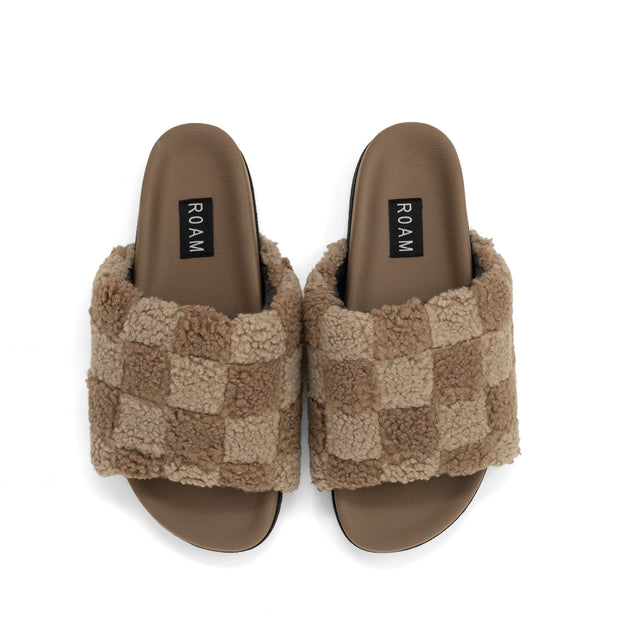 ROAM FUZZY CHECKER SLIDER BEIGE & TAUPE FAUX SHEARLING