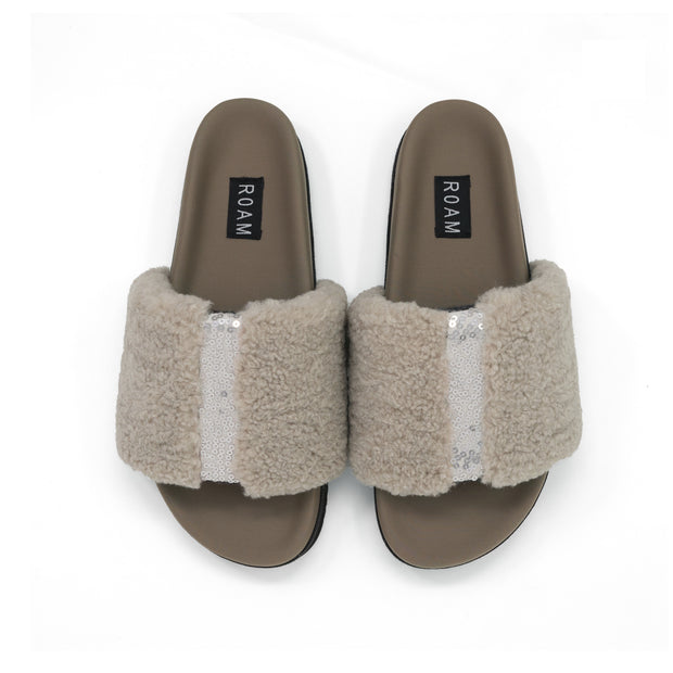 FUZZY PAILLETTE SLIDER CEMENT FAUX SHEARLING